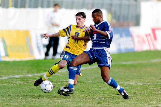 Yksel Osmanovski, Sverige