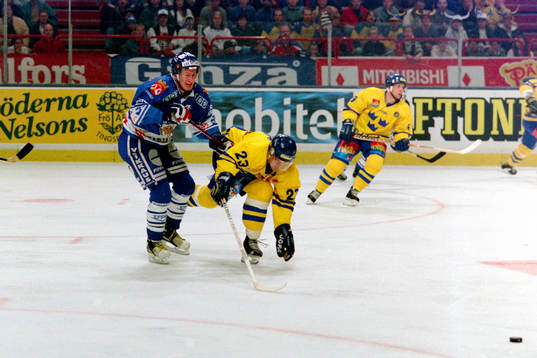 Fredrik Lindquist, Sverige