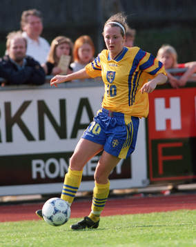 Therese Lundin, Sverige F18