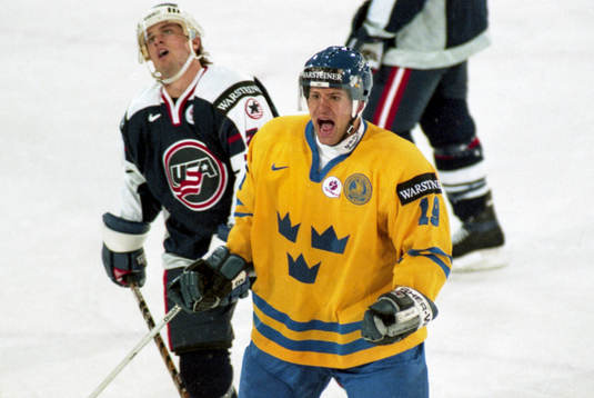 Mikael Renberg, Sverige jublar