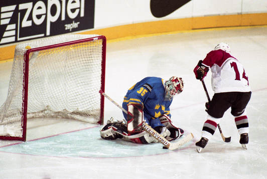 Tommy Salo, målvakt, Sverige och Ray Whitney, Kanada