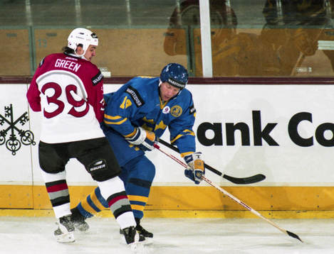 Hans Jonsson, Sverige och Travis Green, Kanada