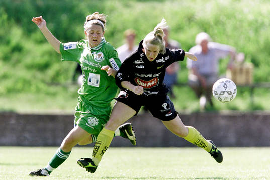Therese Sjögran, Wä i kamp om bollen