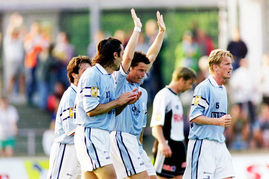 Bläddra bland fler bilder av Fotboll, Allsvenskan, Malmö FF - Halmstad, 5-0