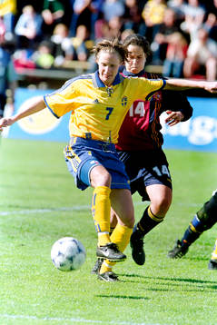Cecilia Sandell, Sverige med bollen