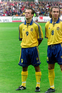 Fredrik Ljungberg och Henrik Larsson, Sverige