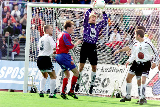 Anders Karlsson, målvakt i Örebro