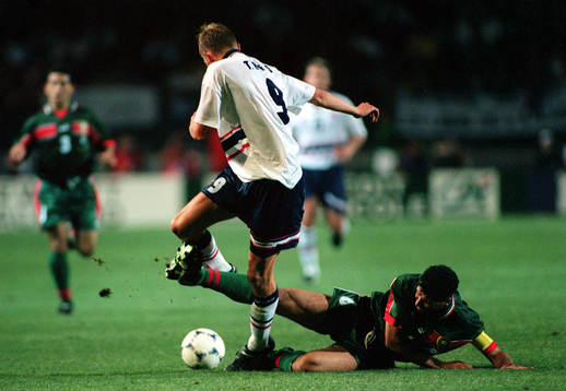 Tore André Flo, Norge och Nourredine Naybet, Marocko