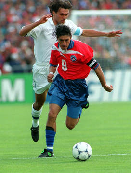 Paolo Maldini, Italien och Ivan Zamorano, Chile