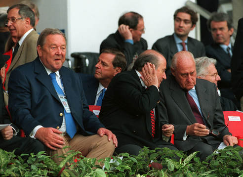 Lennart Johansson ordförande UEFA, Joseph Blatter (Sepp