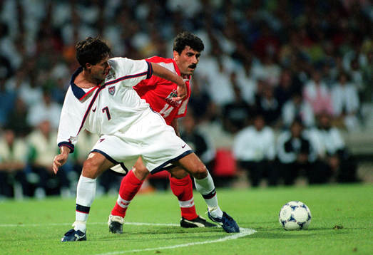 Fotboll, Roy Wegerle, USA och Nader Mohammadkhani, Iran