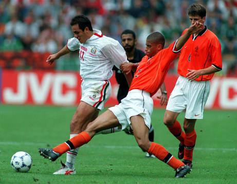Cuauhtemoc Blanco, Michael Reiziger och Wim Jonk
