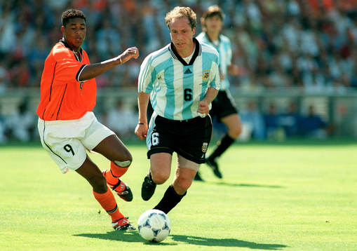 Patrick Kluivert, Holland och Roberto Sensini, Argentina