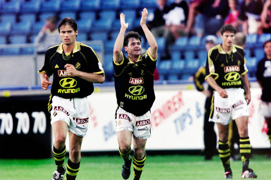 Olof Mellberg och Anders Limpar, AIK jublar