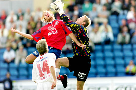 Mattias Jonson, Helsingborg framför örgrytes målvakt