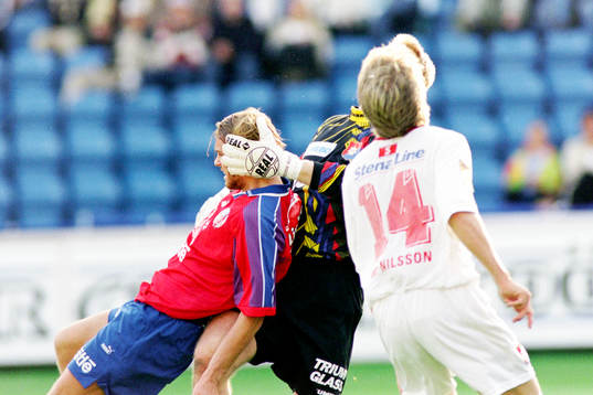 Mattias Jonson, Helsingborg framför örgrytes målvakt