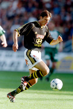 Patrik Fredholm, AIK med bollen