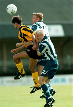 Joakim Söndergaard i nickduell med Magnus Johansson
