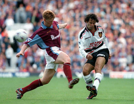 Steve Lomas och Ryan Giggs, Manchester U