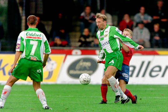 Kim Bergstrand, Hammarby med örgrytes Karl Corneliusson i