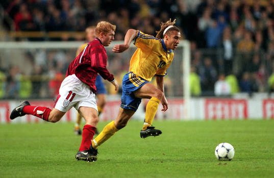 Paul Scholes och Henrik Larsson (Henke Larsson)