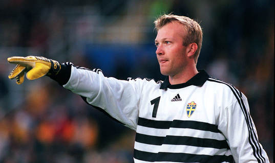 Bläddra bland fler bilder av Fotboll, EM-Kval, England - Sverige, 1-2