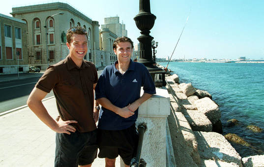 Daniel Andersson och Yksel Osmanovski i Bari