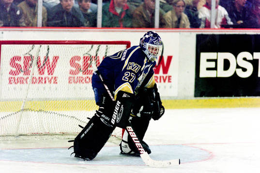 Kari Takko, Målvakt, HV71