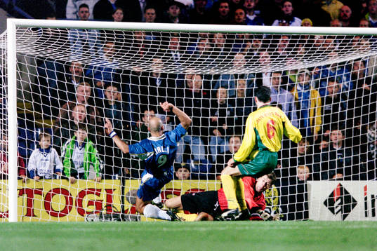 Gianluca Vialli, Chelsea framför Sven Andersson, målvakt
