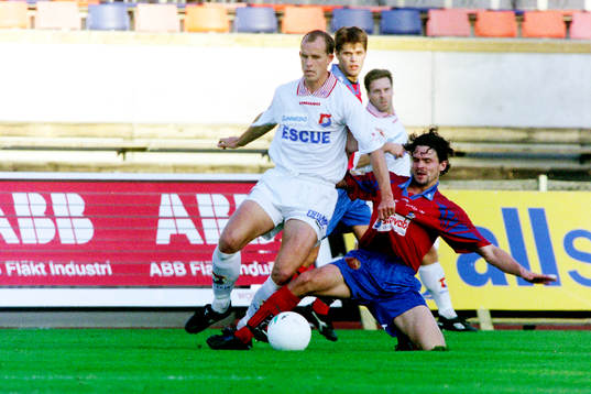 Henrik Bertilsson, Örgryte uppvaktas av östers Mark Watson