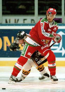 Patrik Carnbäck