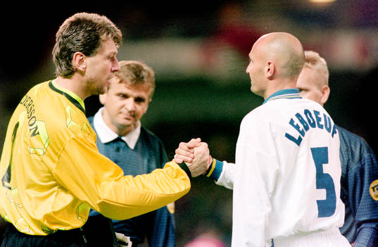 Sven Andersson, Målvakt, Helsingborg och Frank Leboeuf,