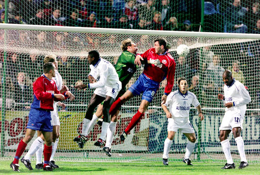Zoran Jovanovski, Helsingborg oroar chelseas målvakt Ed De