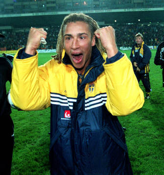 Henrik Larsson (Henke Larsson), Sverige