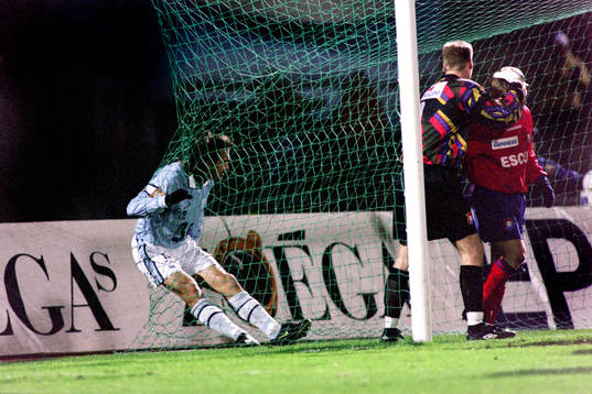 Dejan Pavlovic, Malmö i örgrytes mål