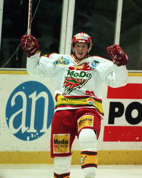 Henrik Sedin, Modo