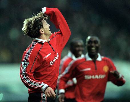 Jesper Blomqvist firar sitt första mål för Manchester