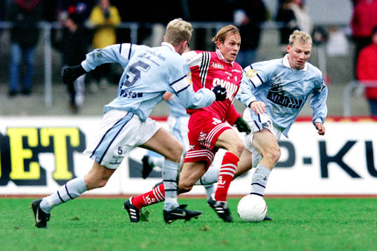 Hans Blomqvist, Frölunda mellan malmös Sverrir Sverrisson