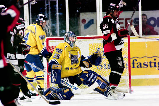 Mats Lusth, Malmö jublar framför Andreas Andersson,