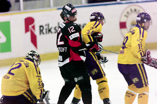 Marcus Magnertoft, Malmö i ryggen på färjestads Roger