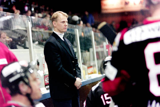 Bläddra bland fler bilder av Ishockey, Elitserien, Malmö - Färjestad, 4-3