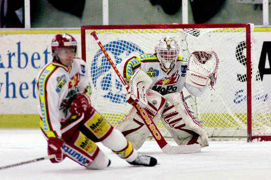 Tobias Lundström, Målvakt, Modo