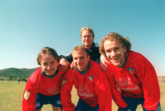 Åge Hareide, tränare, bakom Stig Johansen, Kenneth