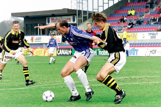 Henrik Bertilsson, Halmstad med bollen