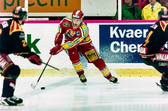 Per Svartvadet, Modo med pucken