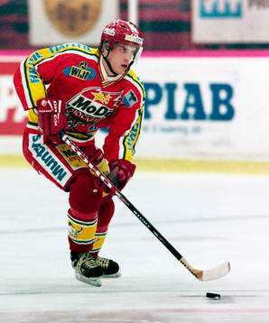 Per Svartvadet, Modo med pucken