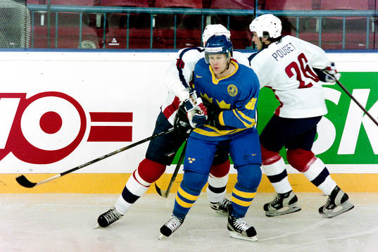 Markus Näslund, Sverige