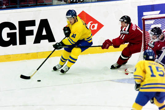 Markus Näslund, Sverige