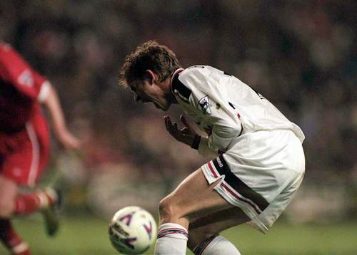 Jesper Blomqvist skriker ut sin smärta