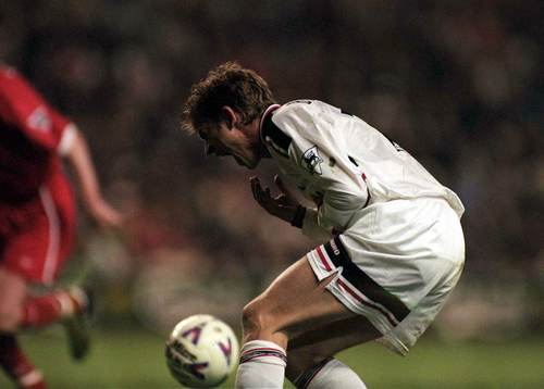 JESPER BLOMQVIST SKRIKER UT SIN SMäRTA SEDAN HAN SPARKATS